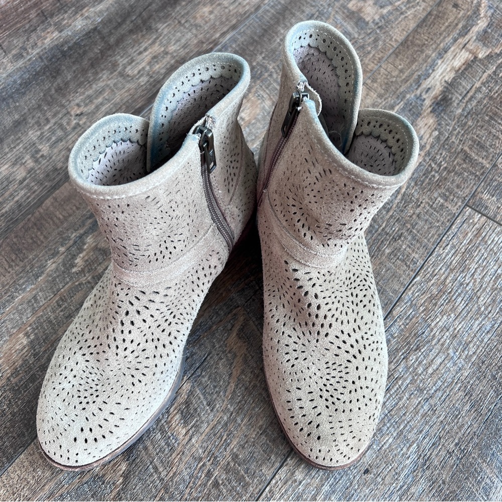 Ugg Darling Seaweed Perforated Suede Ankle Boots